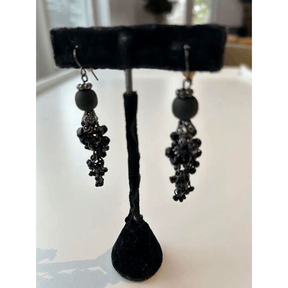 Handmade All Black Grapevine-Like Earrings - Picture 2 of 3